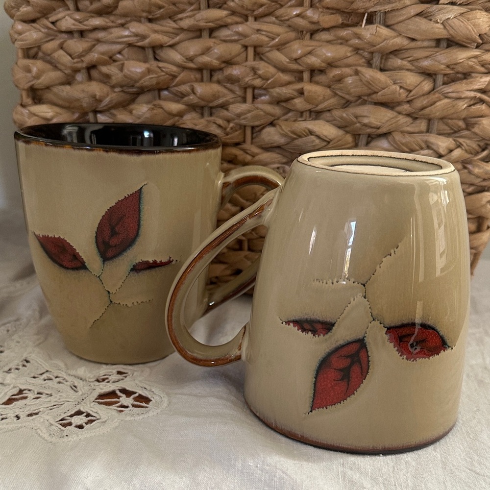 Jessica McClintock Replacement Tan and Red Leaf Mugs